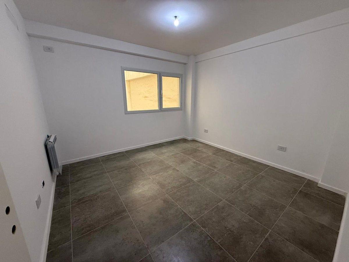 Foto de VENTA DEPARTAMENTO 1 DORMITORIO EN NEUQUEN, imagen 2