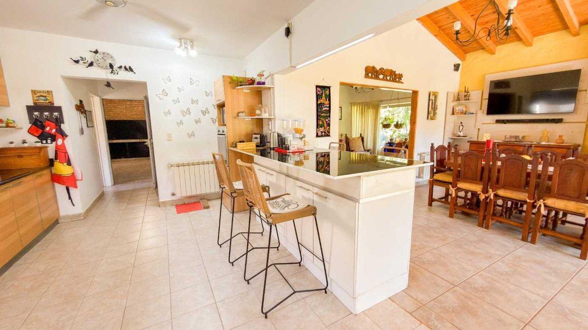 Foto de VENTA CHACRA CON CASA CIPOLLETTI, imagen 2