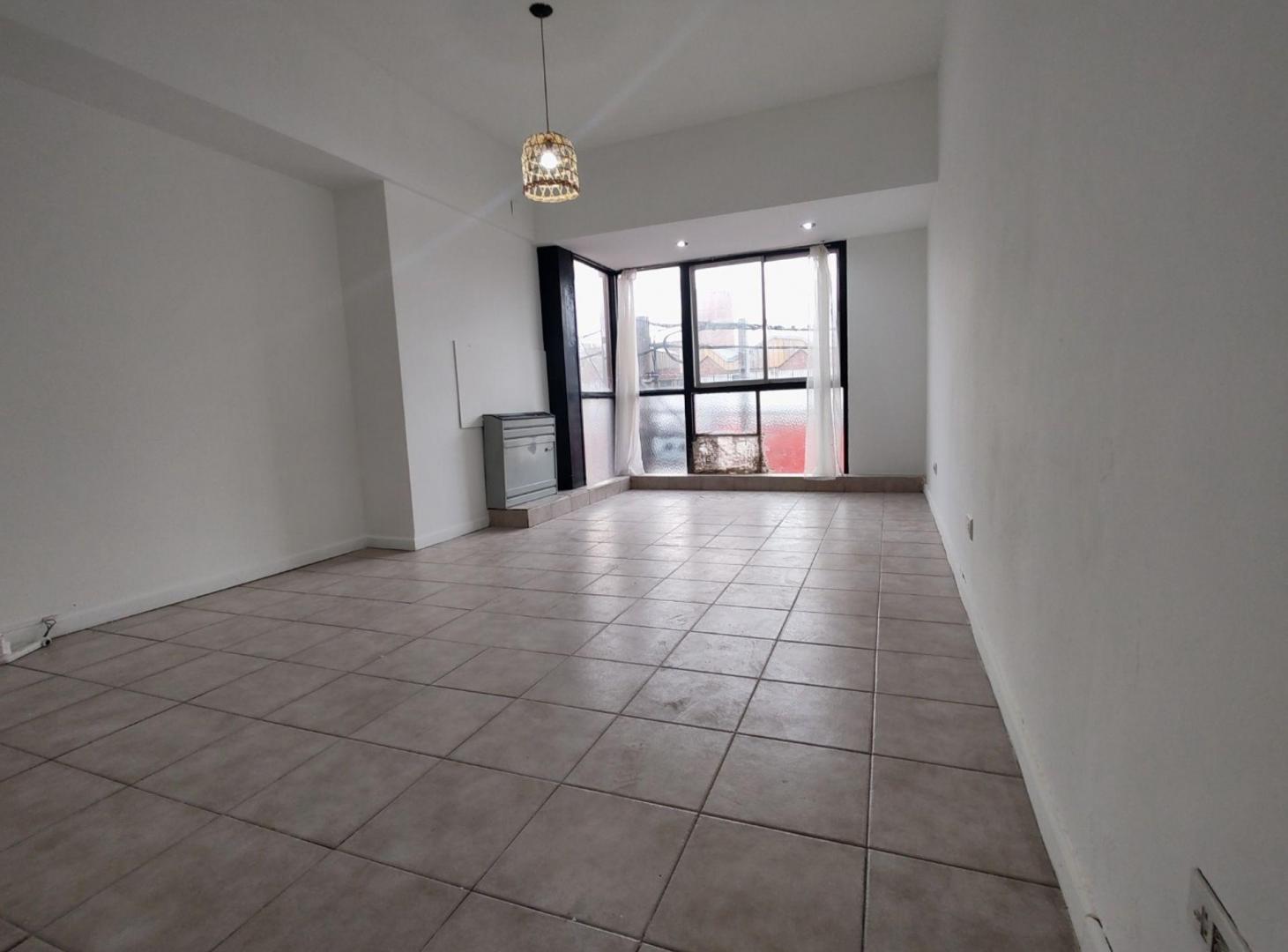 Foto de VENTA DPTO 1 DORM. LAINEZ 141 PISO 1 Dpt.5 NEUQUEN, imagen 3