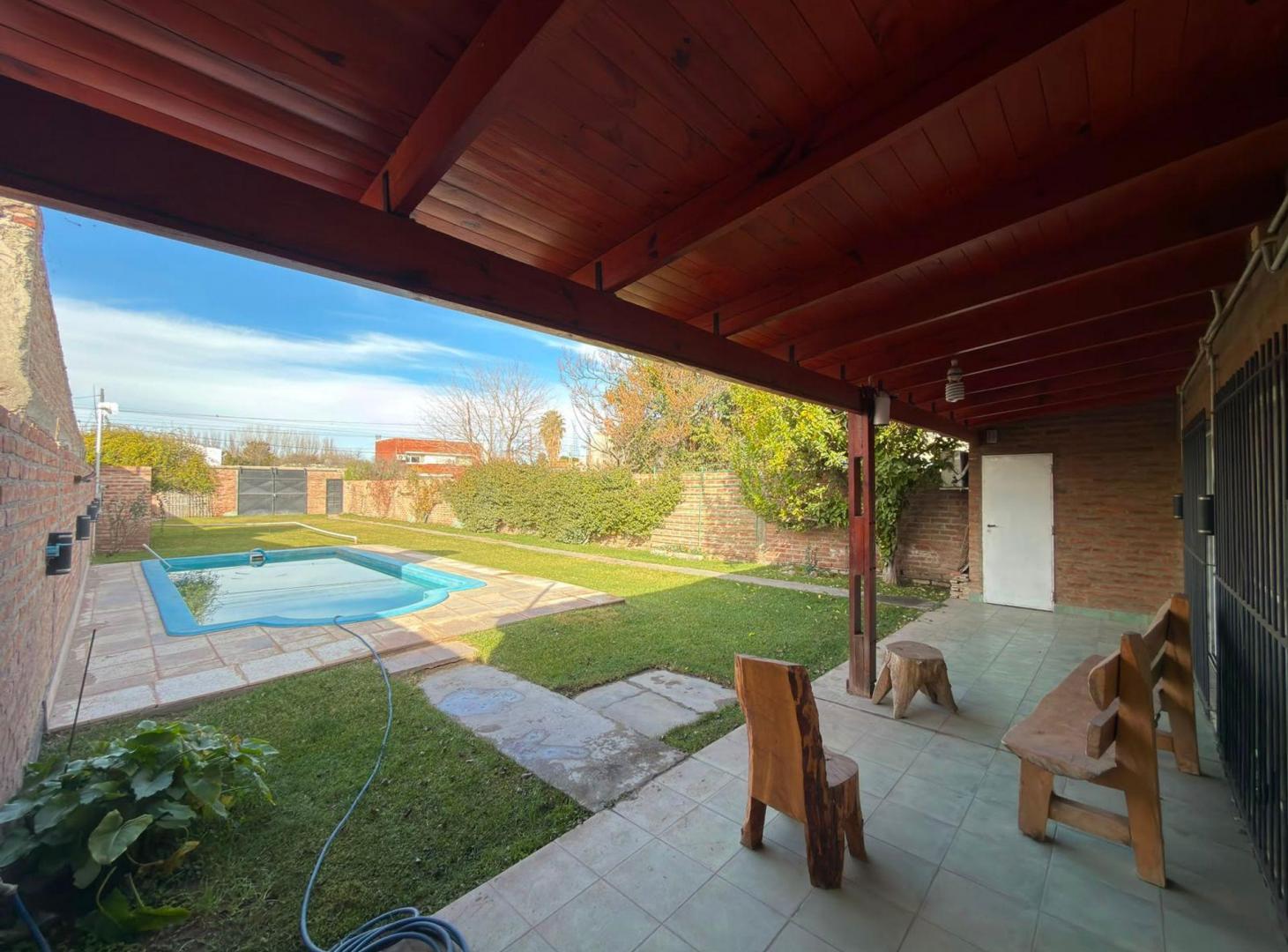 Foto de VENTA QUINCHO COMPLETO CON PILETA VILLA MANZANO, imagen 4