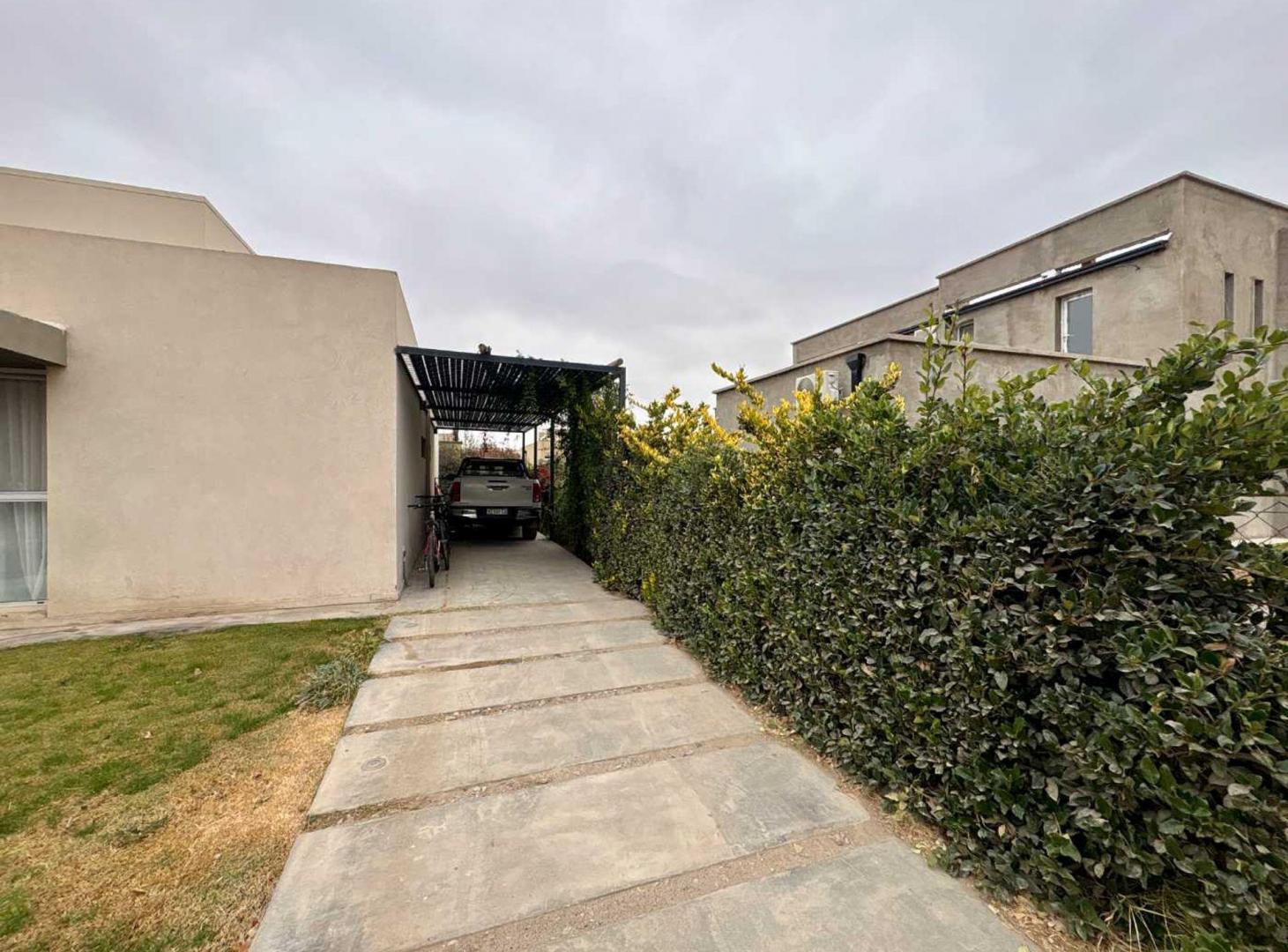 Foto de VENTA CASA DOS DORMITORIOS CON PILETA, imagen 1