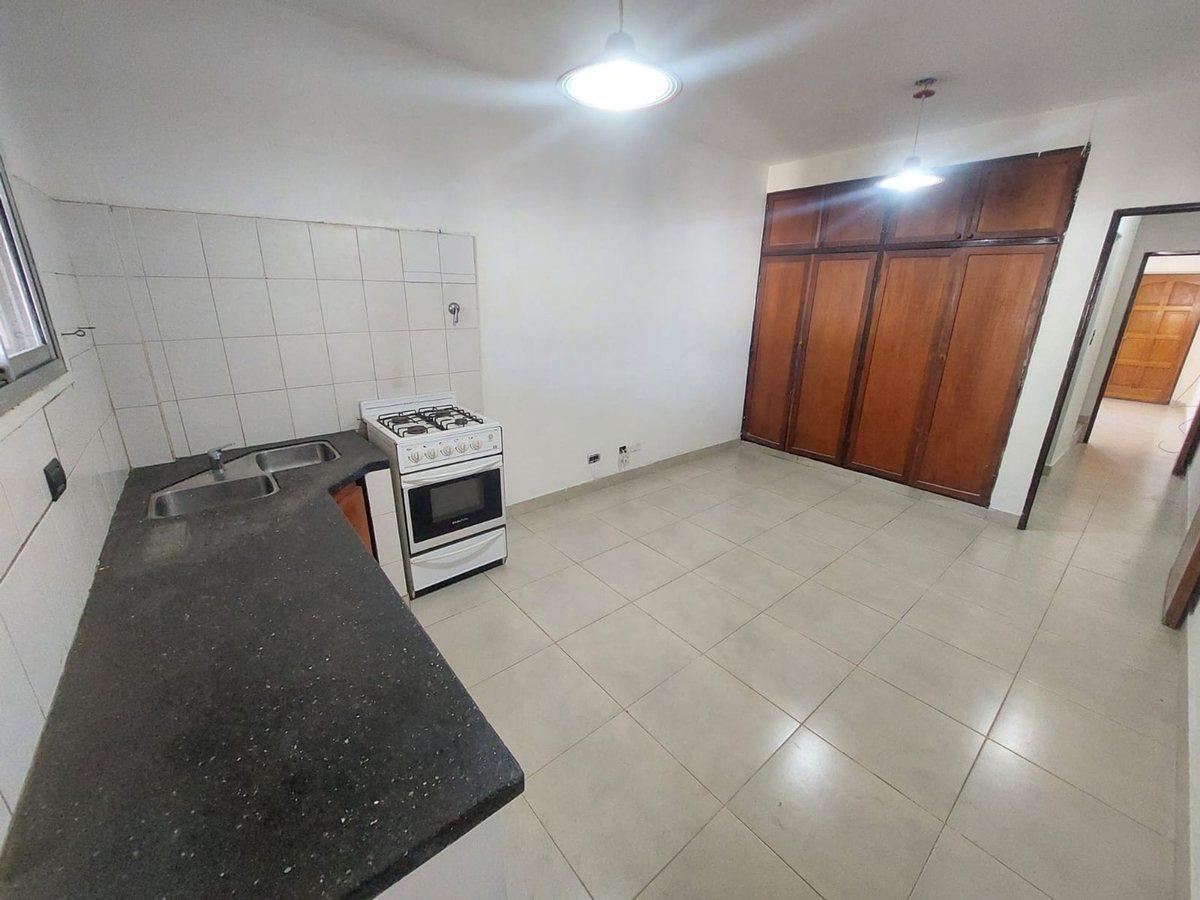 Foto de VENTA TRÍPLEX APTO CRÉDITO - B° SANTA GENOVEVA, imagen 1