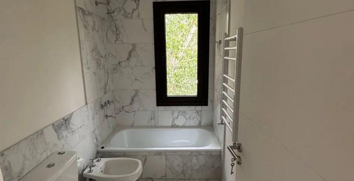 Foto de VENTA DEPARTAMENTO 2 DORM CON TERRAZA, B° CANALES, imagen 1