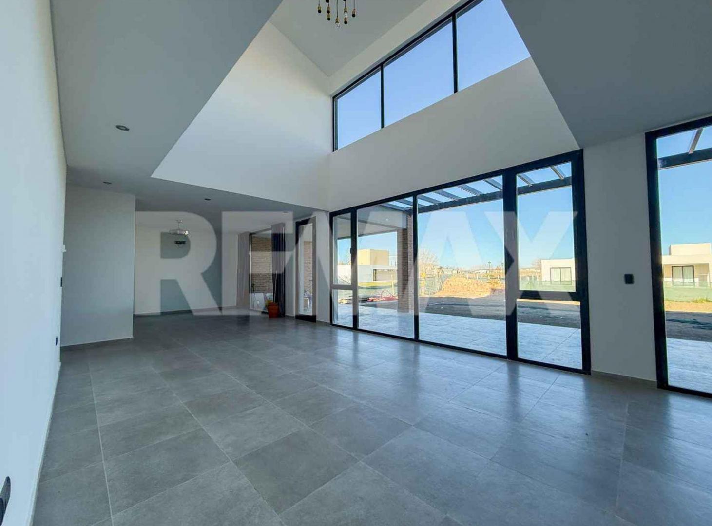 Foto de VENTAS CASA BARRIO CERRADO CANALES DE PLOTTIER, imagen 4