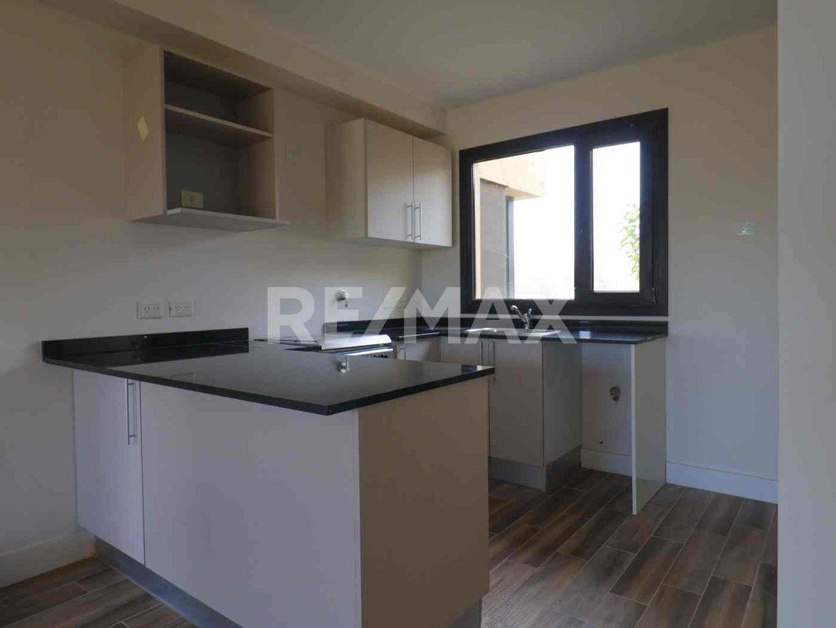 Foto de VENTA DEPARTAMENTO 1 DORM PLANTA BAJA , B° CANALES, imagen 5