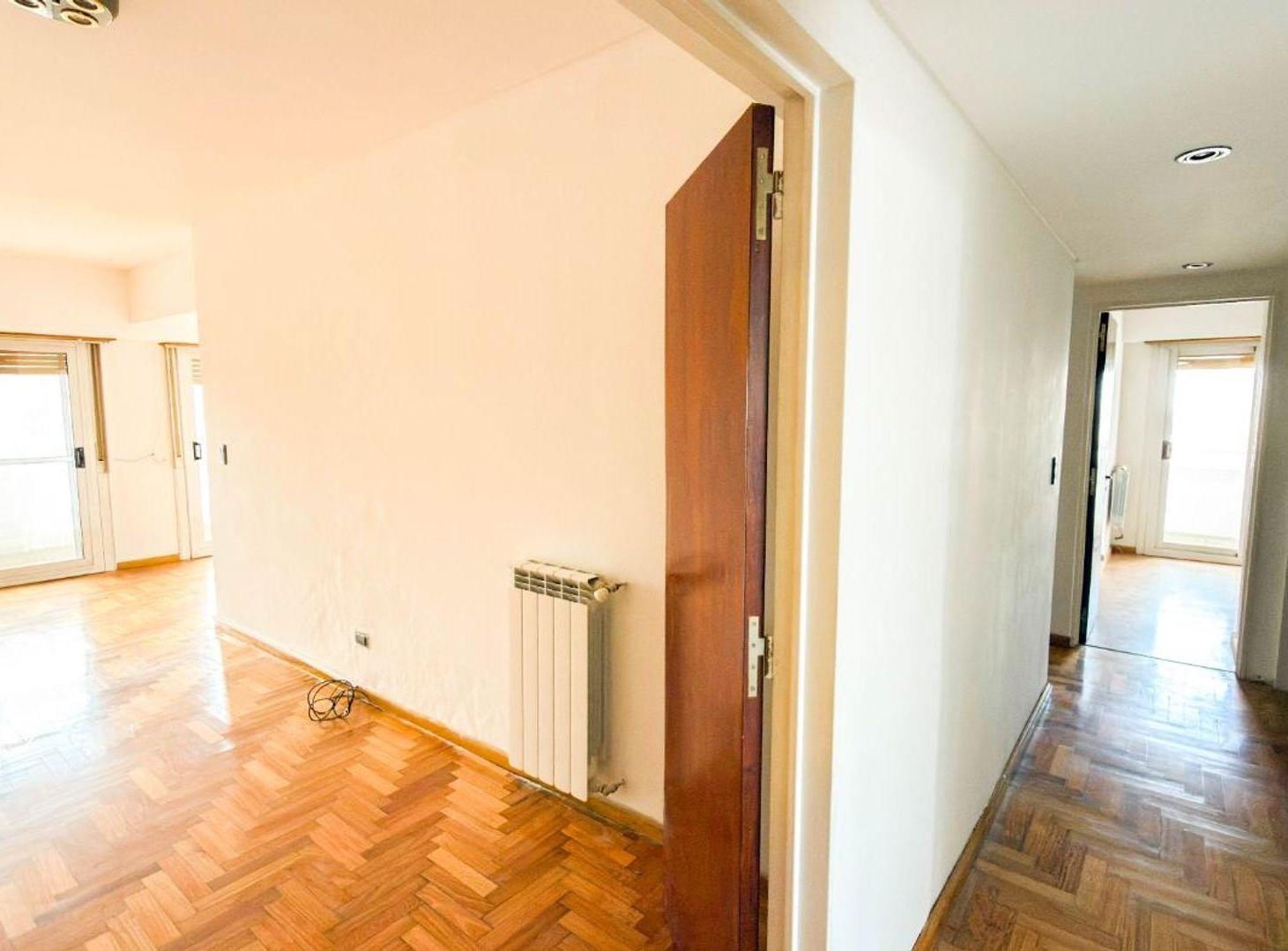 Foto de VENTA SEMIPISO 4 DORMITORIOS, CENTRO NEUQUEN, imagen 1