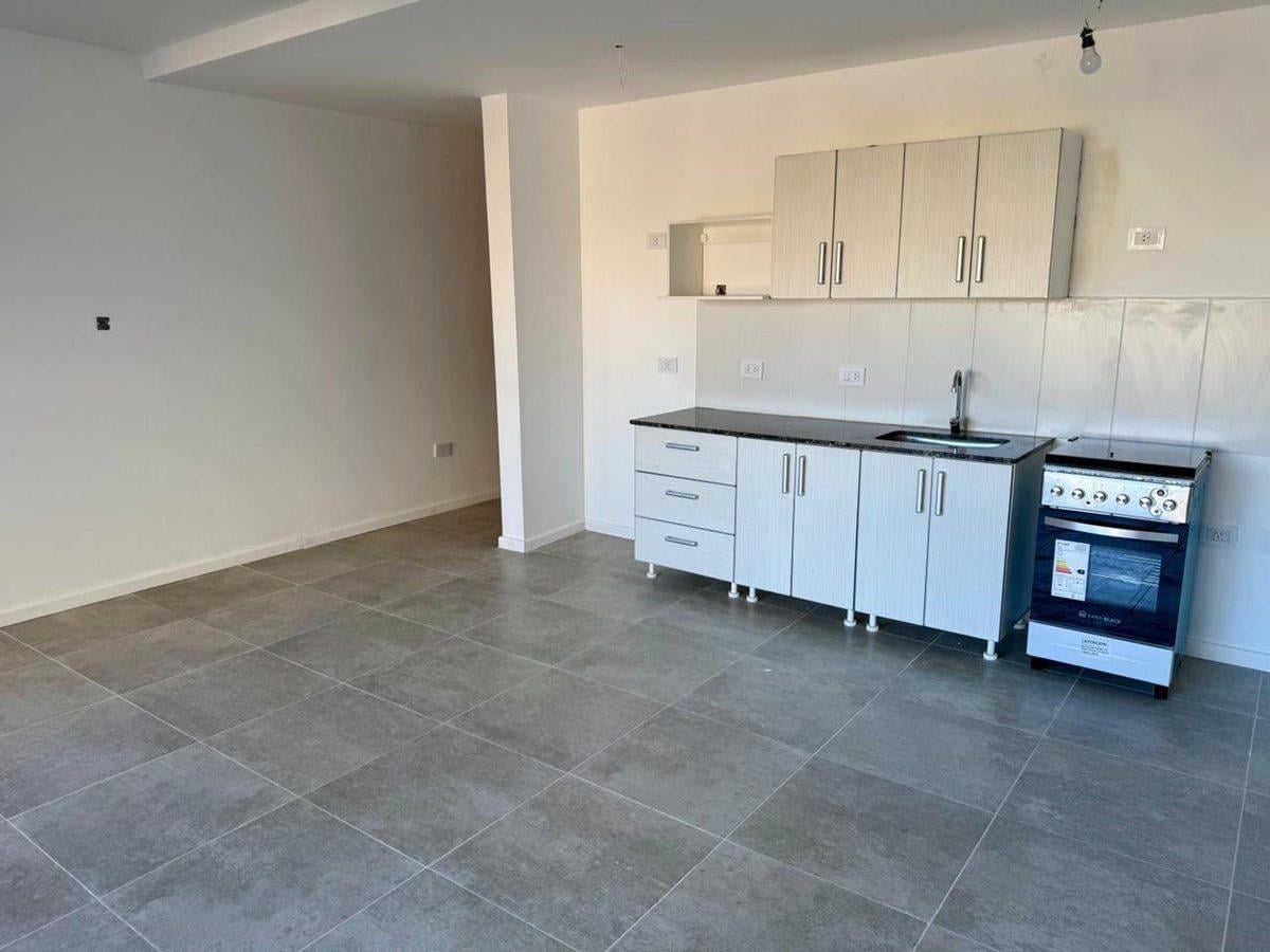 Foto de VENTA DEPARTAMENTO 1 DORMITORIO EN NEUQUEN, imagen 3