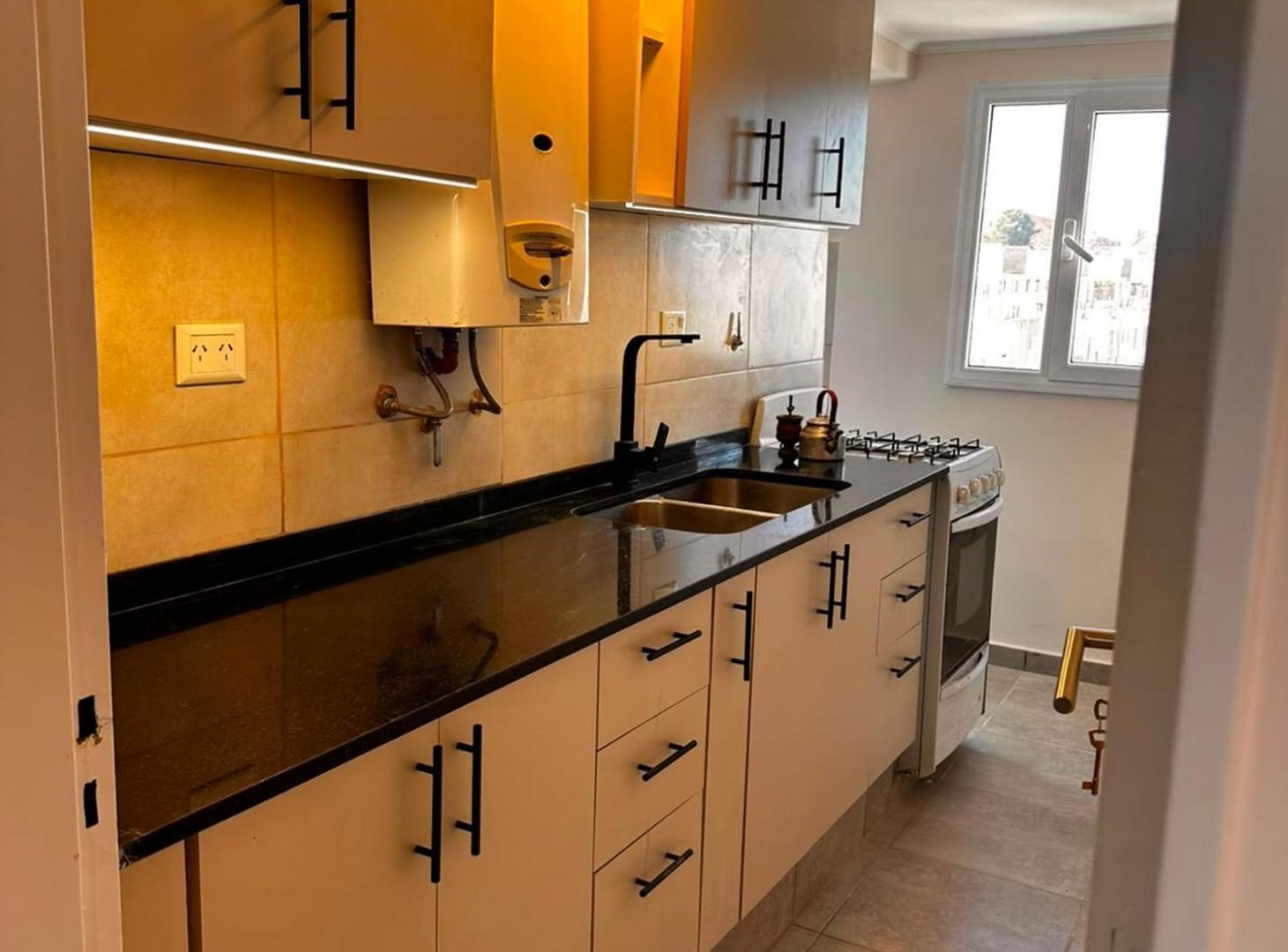 Foto de VENTA DEPTO 2 DORMITORIOS NEUQUEN, imagen 2