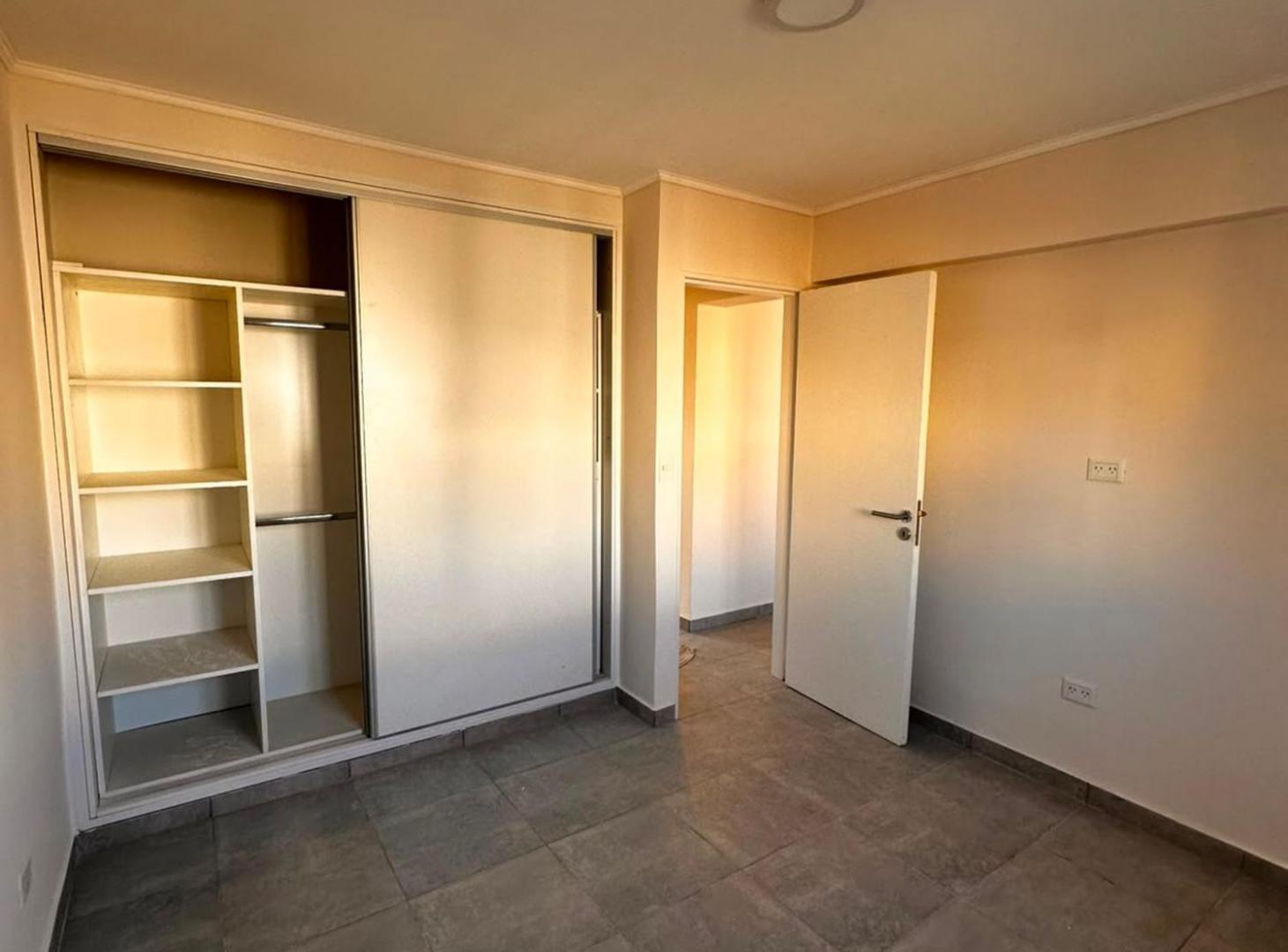 Foto de VENTA DEPTO 2 DORMITORIOS NEUQUEN, imagen 4