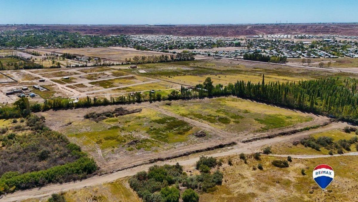 Foto de VENTA TERRENO EN LOTEO LA CATALINA NEUQUEN 2ºETAPA, imagen 3