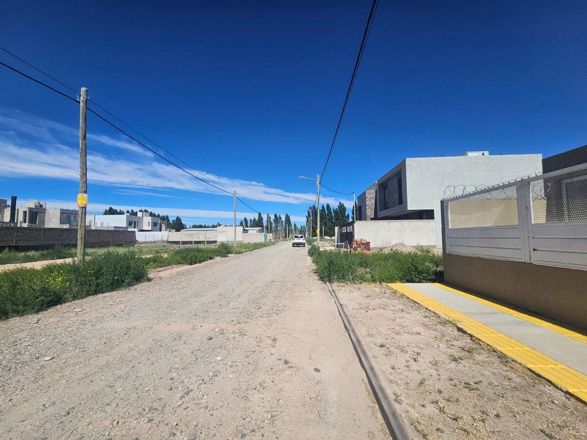 Foto de VENTA LOTE EN B° PARQUES DE TALERO - NEUQUEN, imagen 3