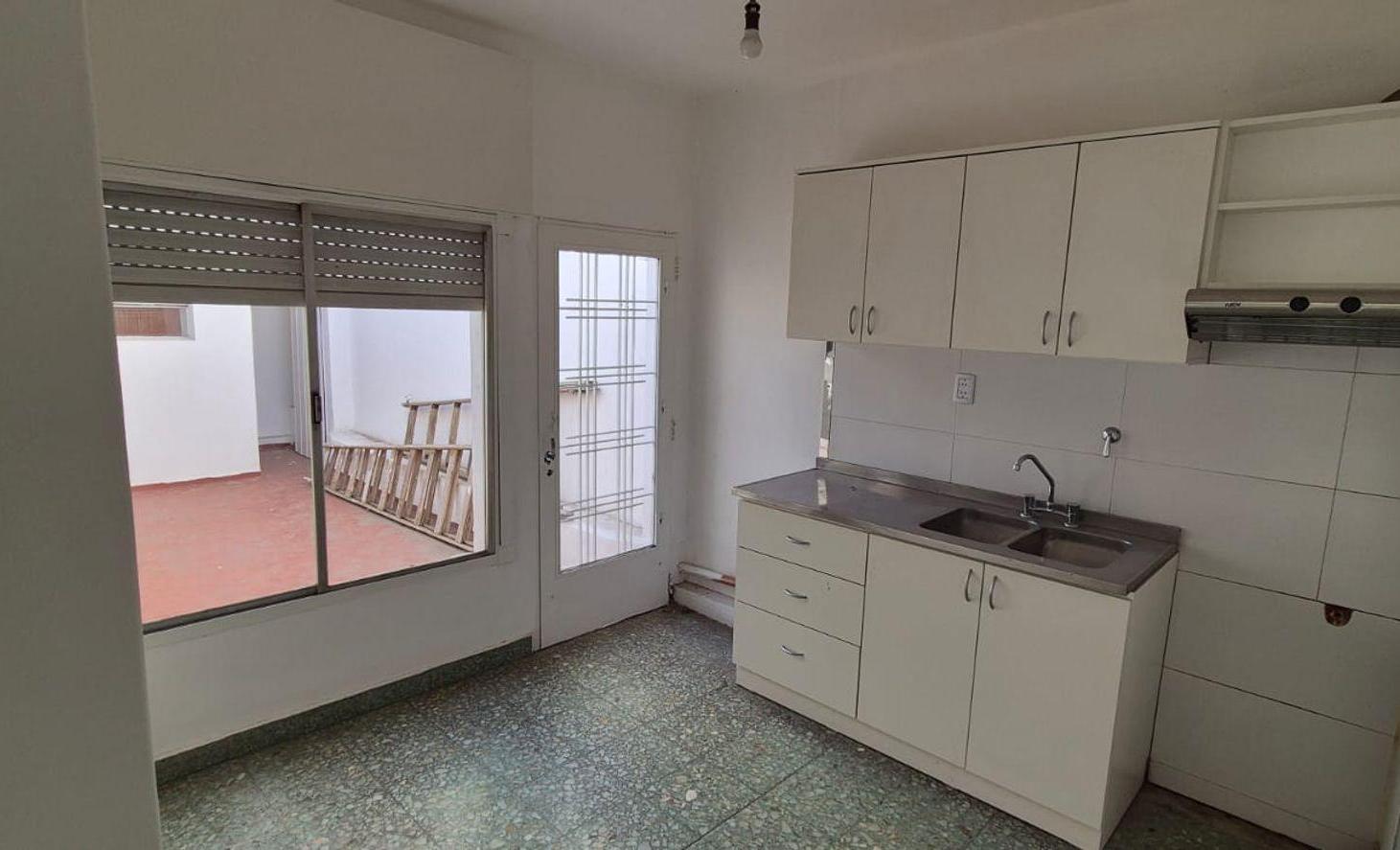 Foto de ALQUILER DEPARTAMENTO 3 DORMITORIOS. PATIO+ BALCÓN, imagen 5