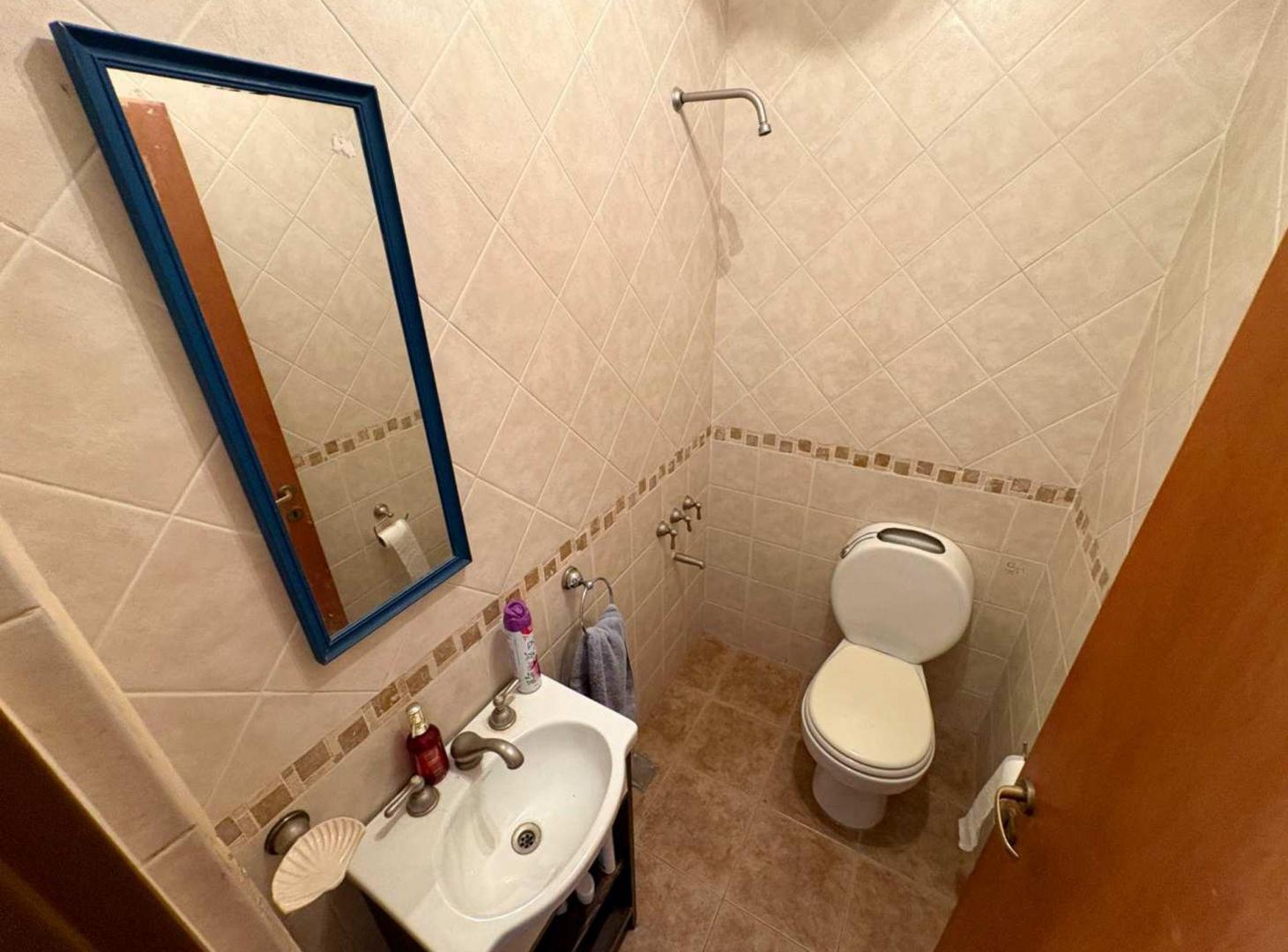 Foto de VENTA CASA 4 DORMITORIOS EN HUILICHES - NEUQUEN, imagen 2