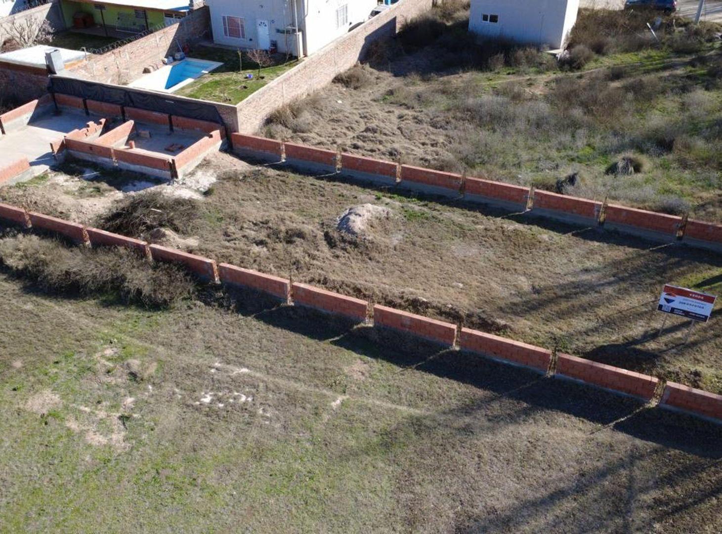 Foto de VENTA LOTE Bº LA ENCANTADA - PLOTTIER, imagen 1