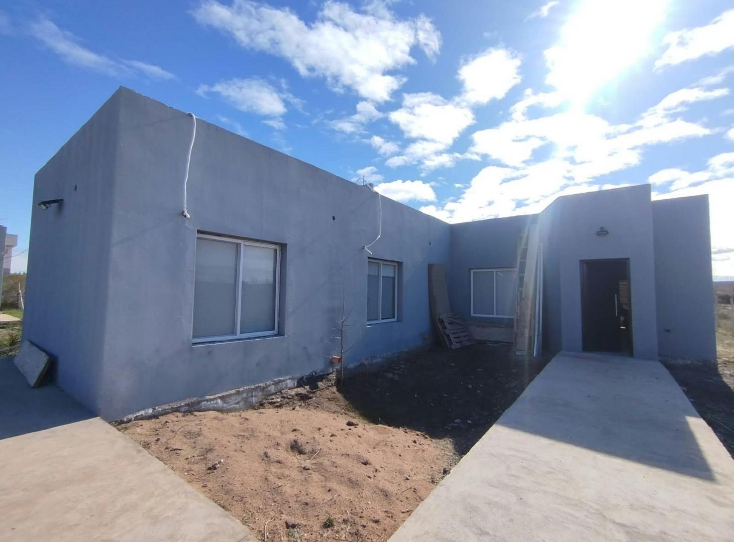 Foto de VENTA CASA 2 DORMITORIOS, CHOCON MEDIO, imagen 2