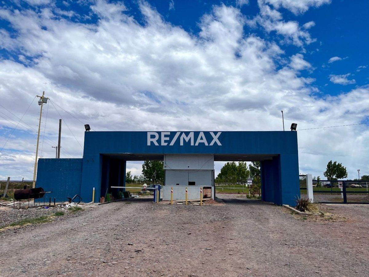 Foto de Exclusivo Lote Villa Tenis Club Mari Menuco, imagen 2