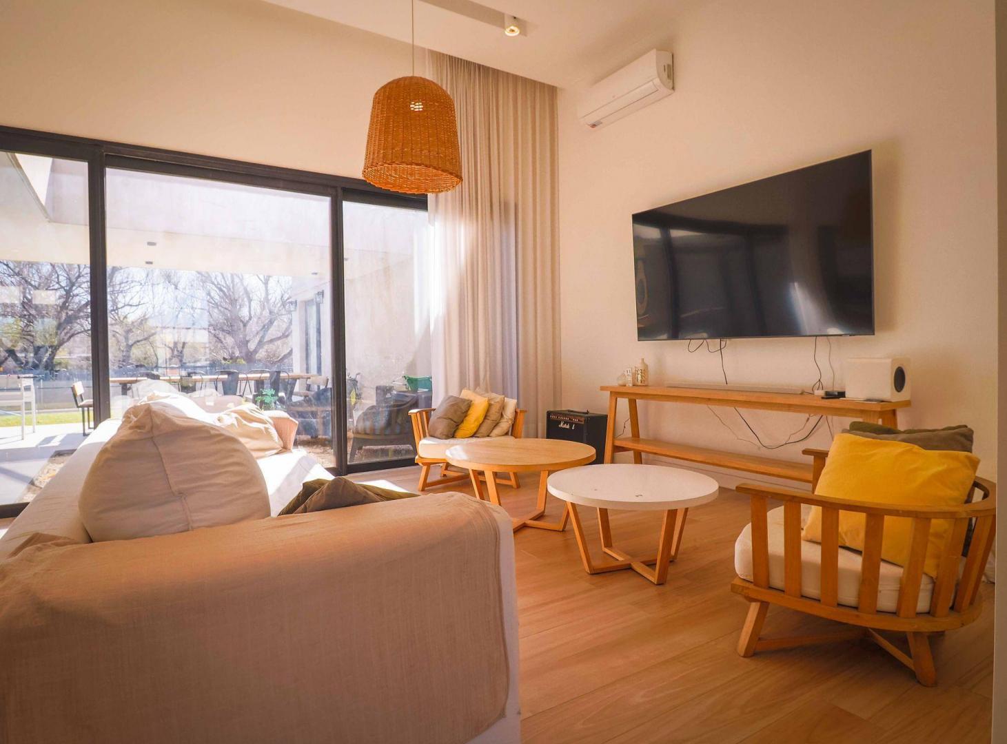 Foto de VENTA CASA 4 DORM | COSTA NOGAL | NEUQUEN, imagen 2