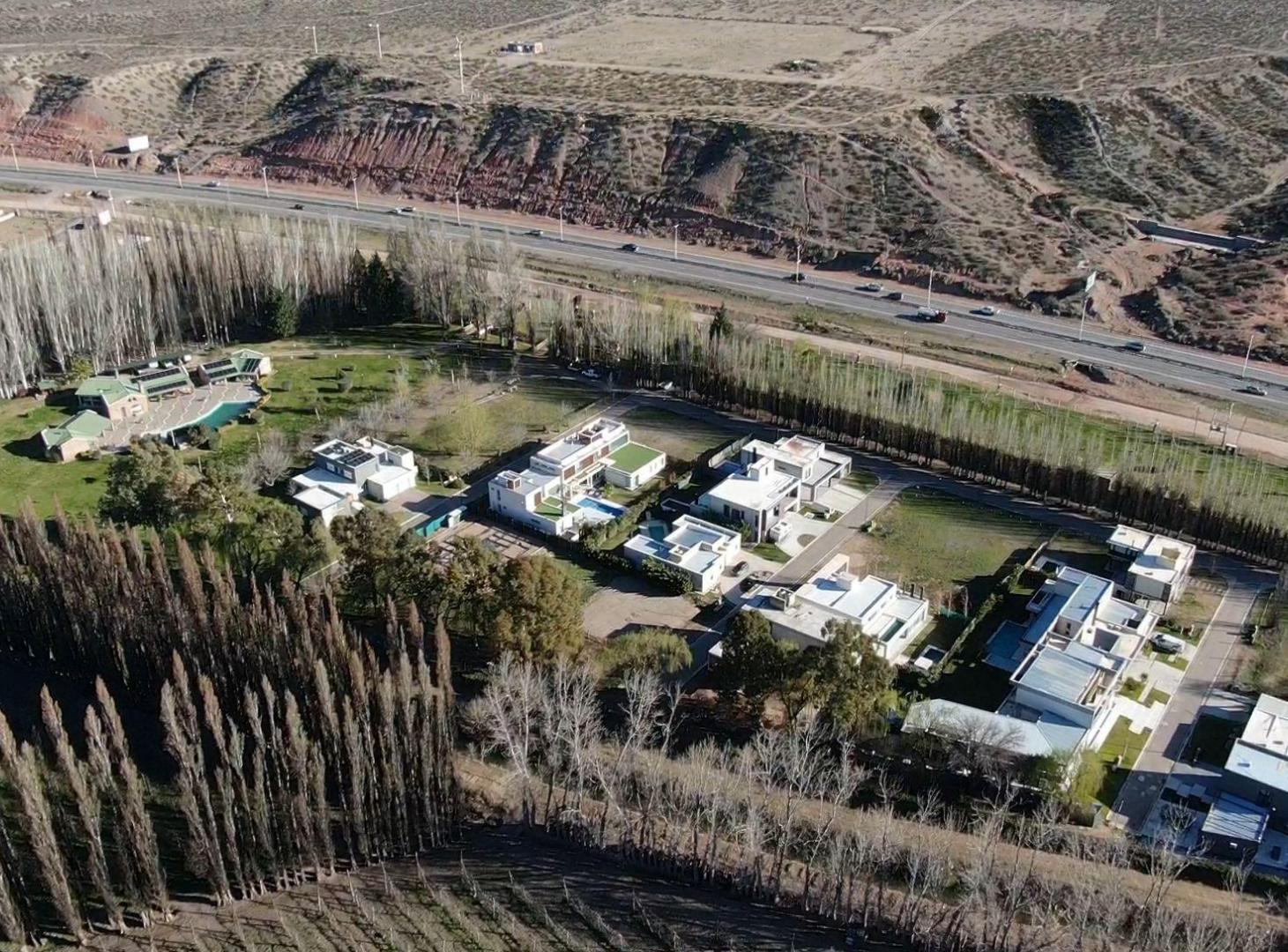 Foto de VENTA LOTE EN BARRIO PRIVADO LA COMARCA CENTENARIO, imagen 5