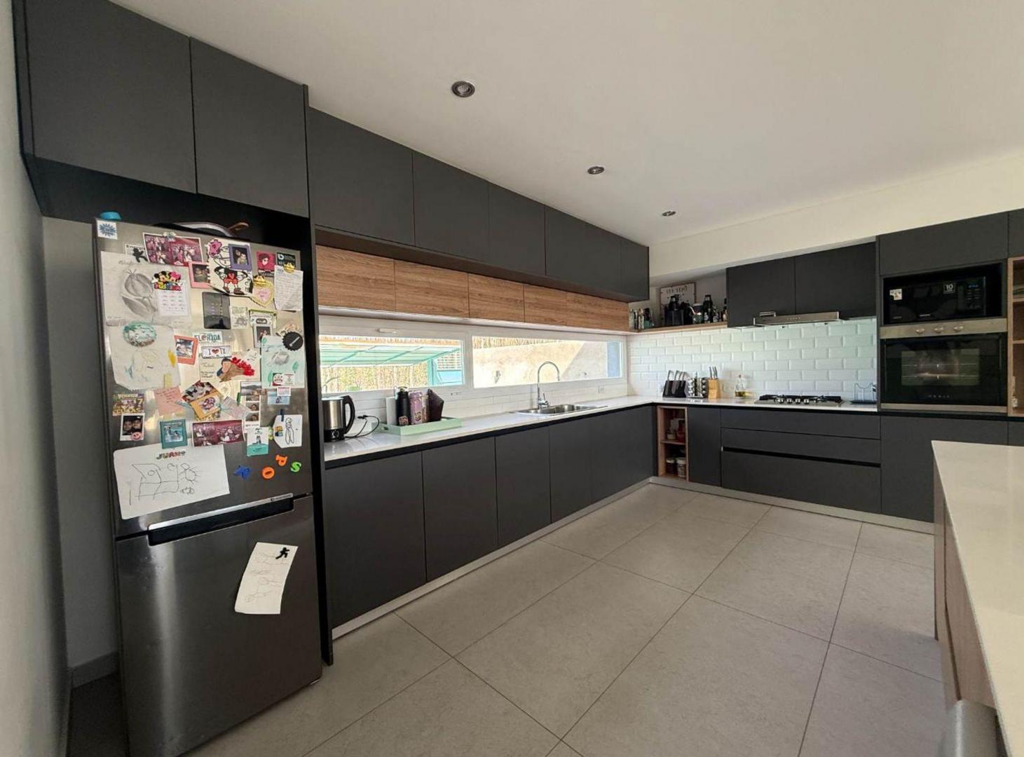 Foto de CASA EN VENTA, BARRIO LA CONSUELO, CENTENARIO, imagen 5