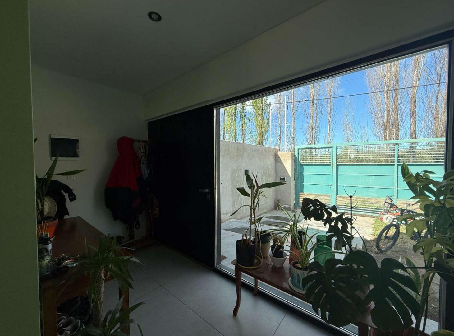 Foto de CASA EN VENTA, BARRIO LA CONSUELO, CENTENARIO, imagen 2
