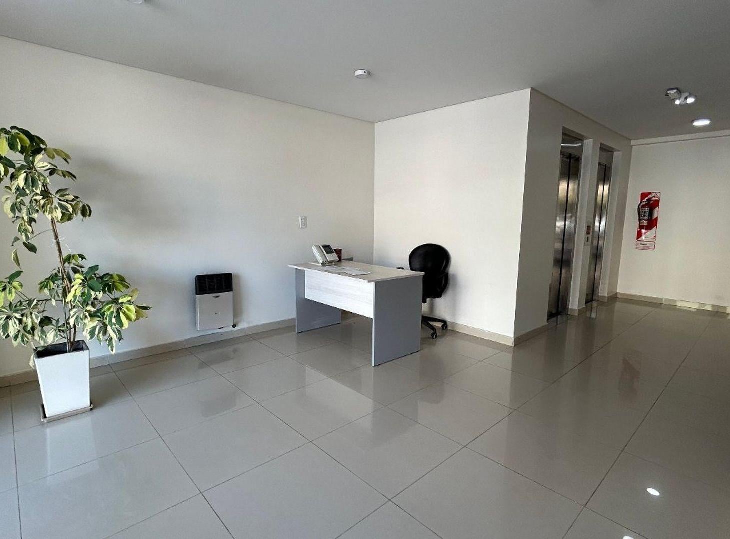 Foto de DPTO 2 DORM C/ COCHERA | BEQUEM II, CENTRO DE NQN, imagen 3