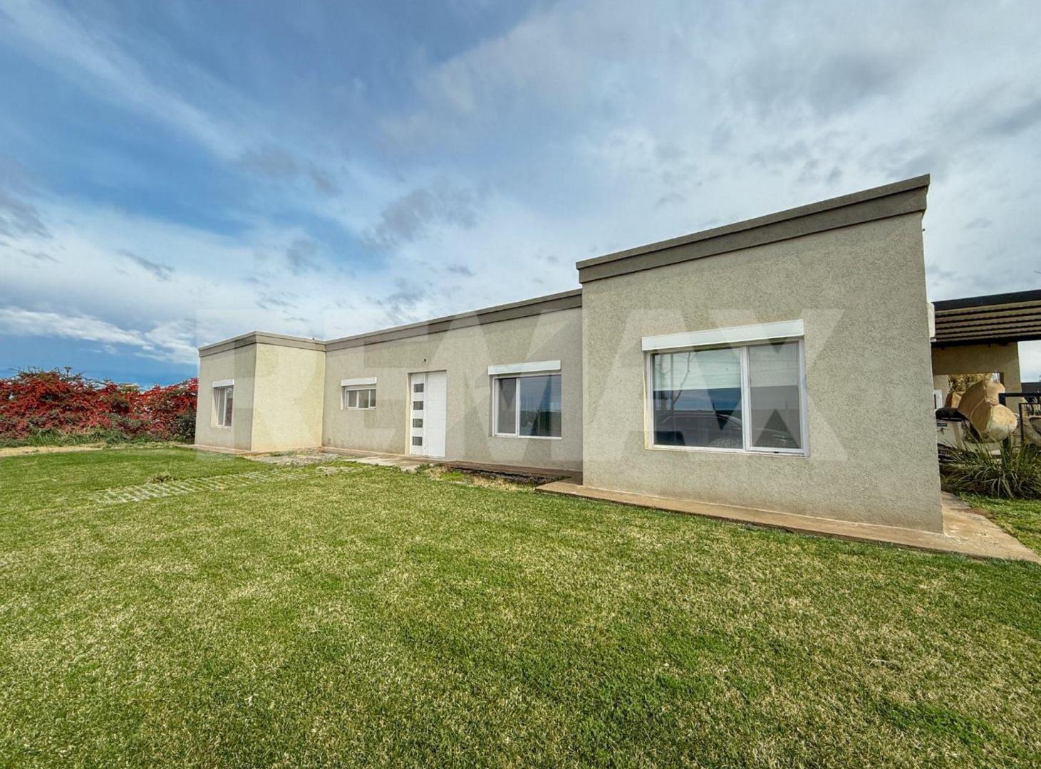 Foto de VENTA CASA BARRIO PRIVADO LA FALDA, imagen 1