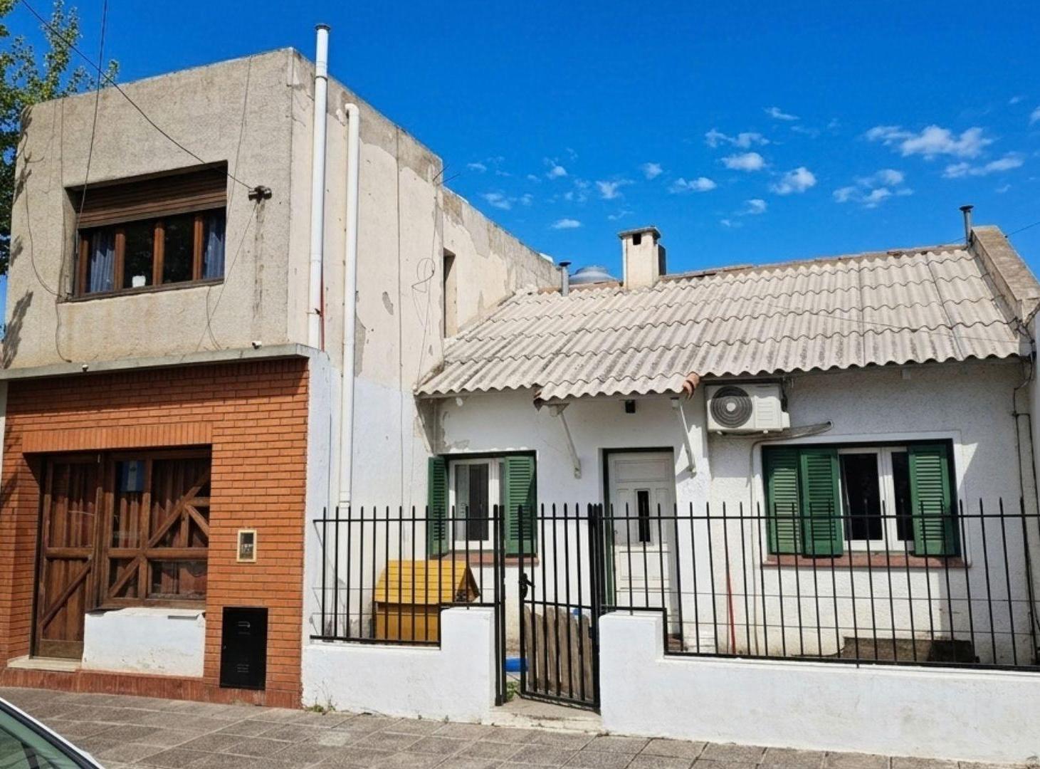 Foto de VENTA 2 CASAS EN LOTE 500M2 APTO DESARROLLO, imagen 1
