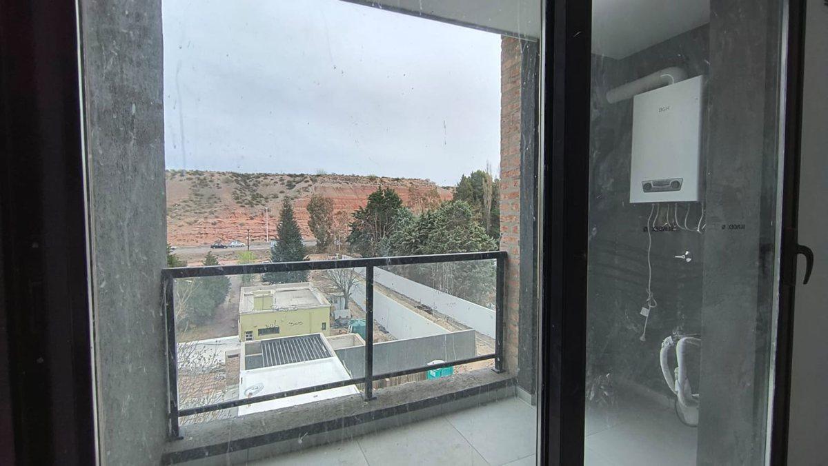 Foto de VENTA DEPARTAMENTO UN DORMITORIO CON COCHERA, imagen 3