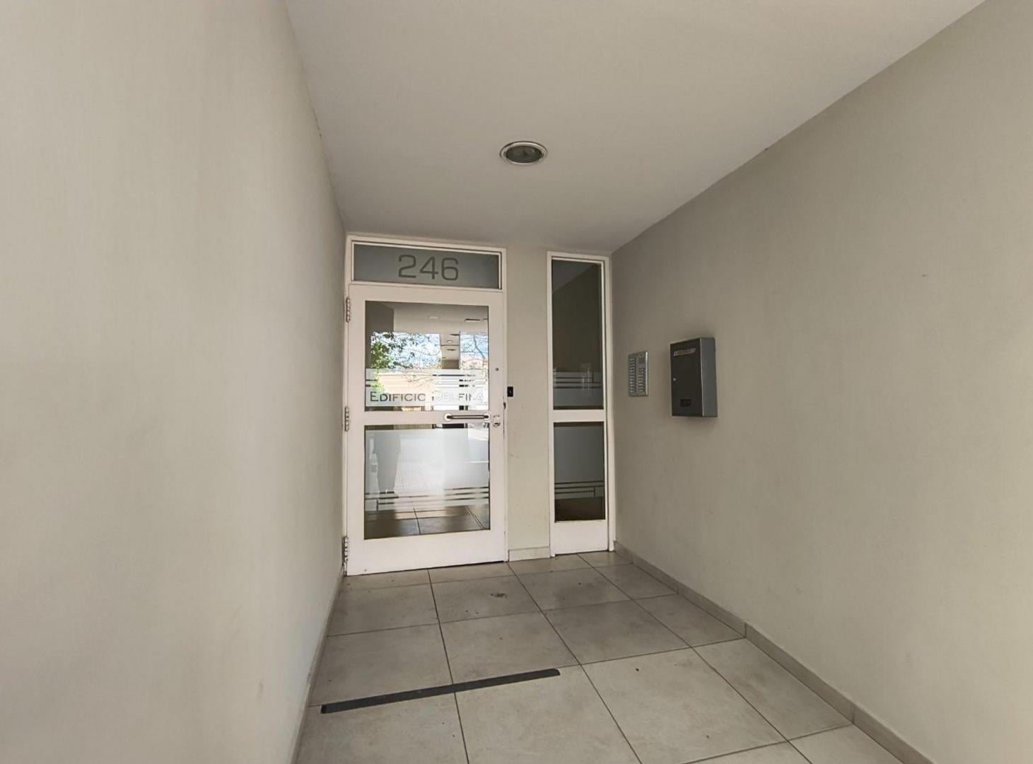 Foto de VENTA DEPARTAMENTO CON TERRAZA Y COCHERA, imagen 5