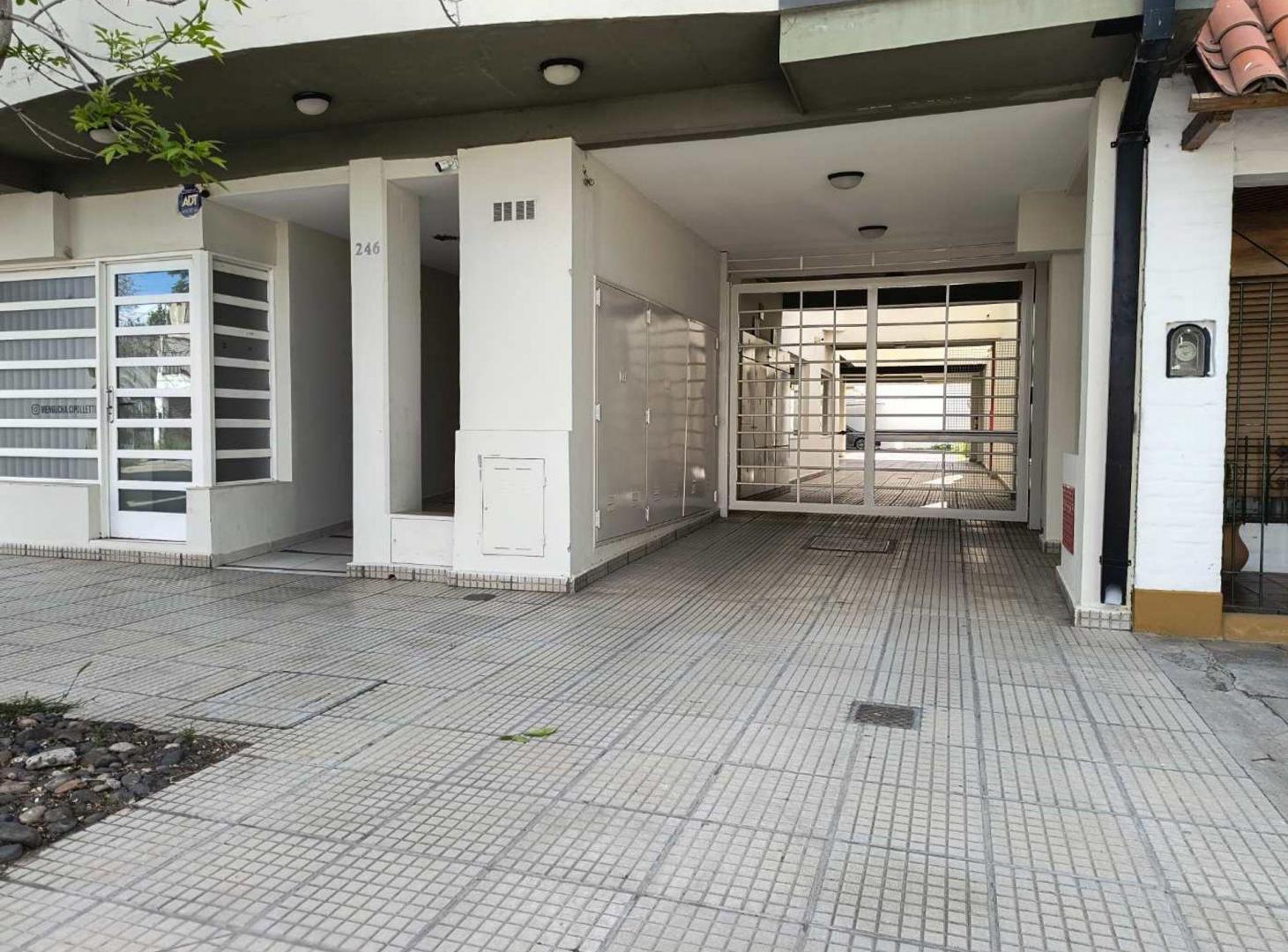 Foto de VENTA DEPARTAMENTO CON TERRAZA Y COCHERA, imagen 4