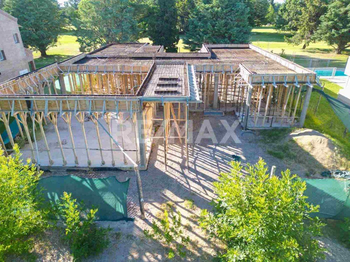 Foto de VENTA TERRENO CON AVANCE DE OBRA ARROYITO, imagen 2