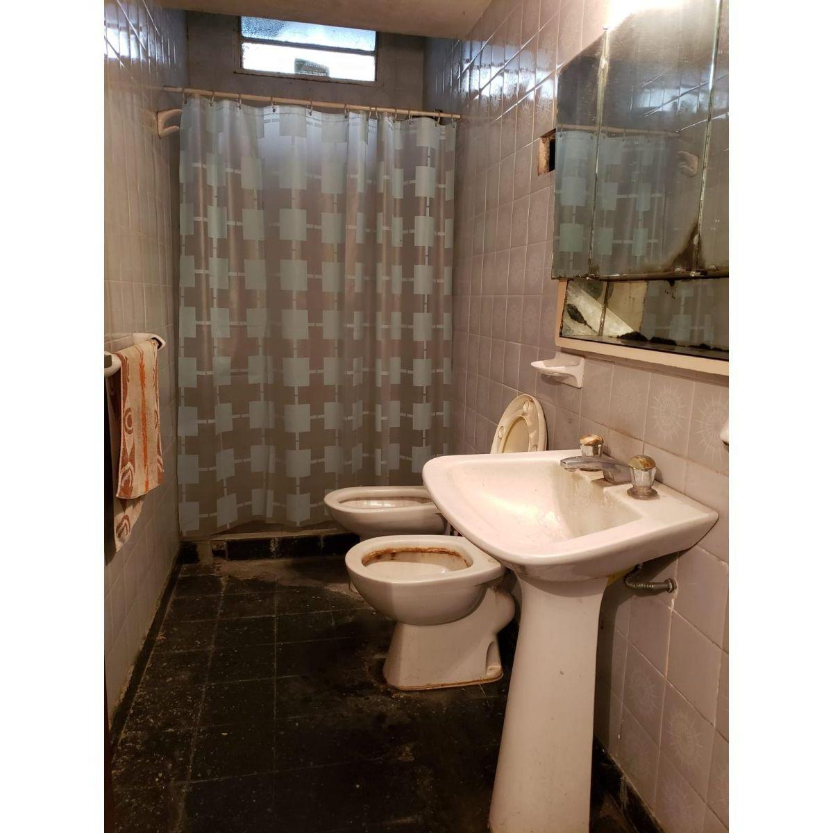 Excelentisimo Galpon, 1000 m². Ingreso por San Lorenzo y por Richieri 5