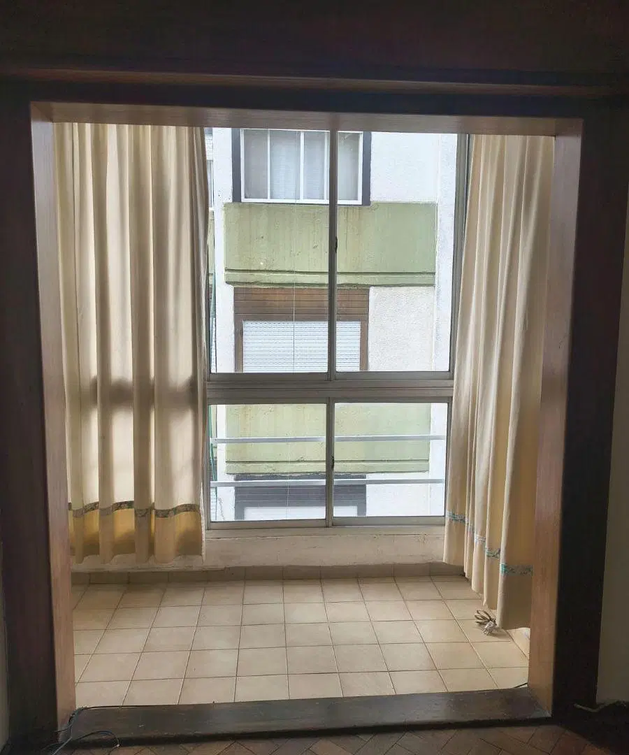 Departamento dos dormitorios centro con balcón cubierto 4
