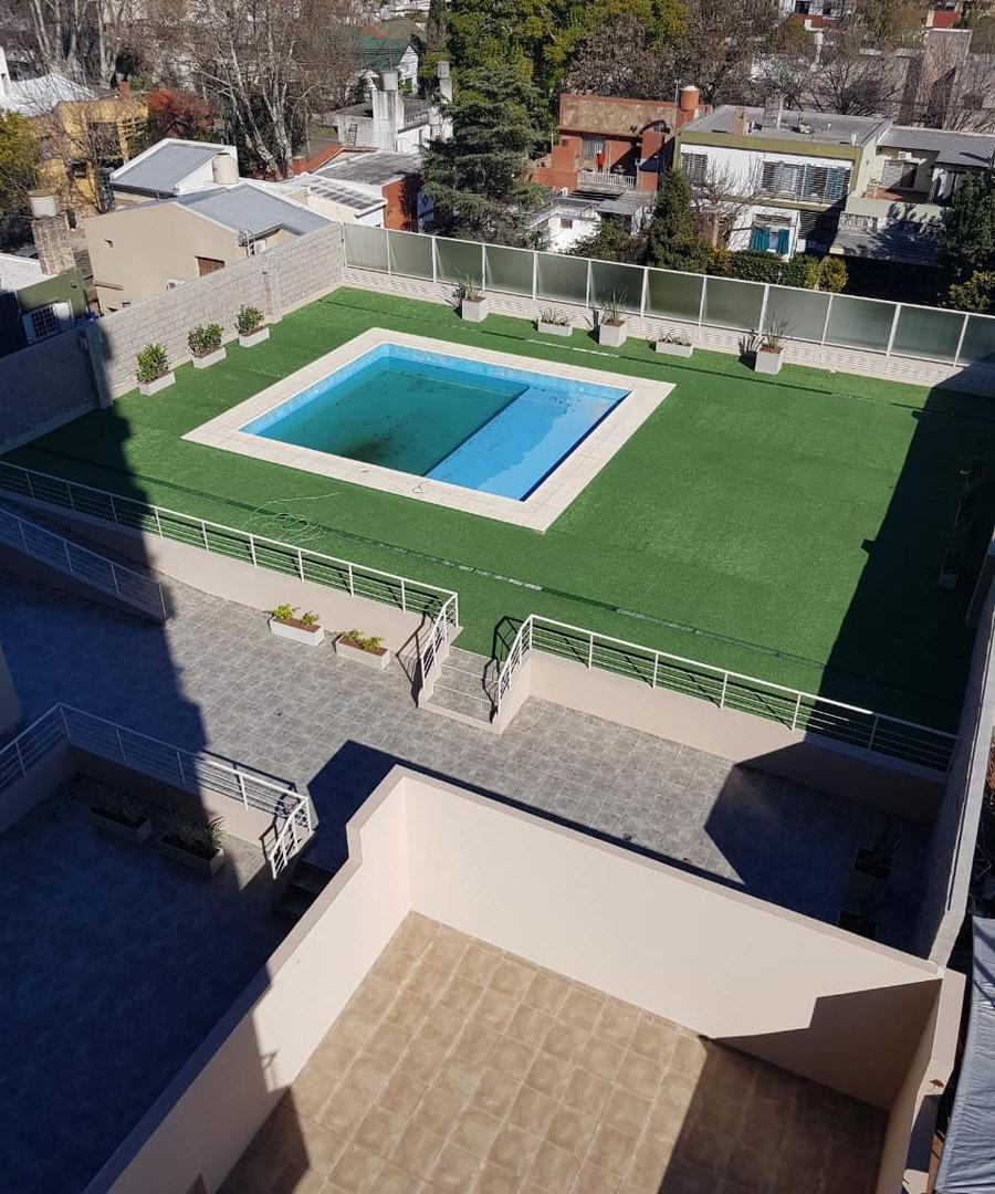 DEPARTAMENTO DE DOS DORMITORIOS CON DOS COCHERAS EN ALBERDI GREEN III