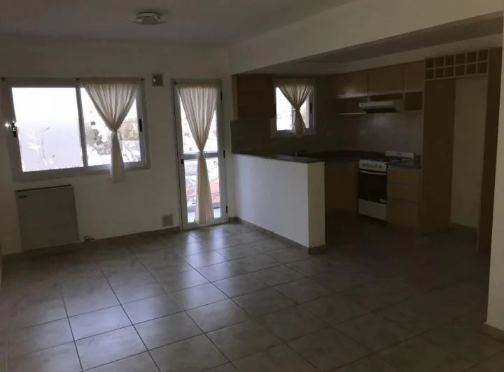 DEPARTAMENTO DE 2 AMB EXTERNO CON BALCON 2