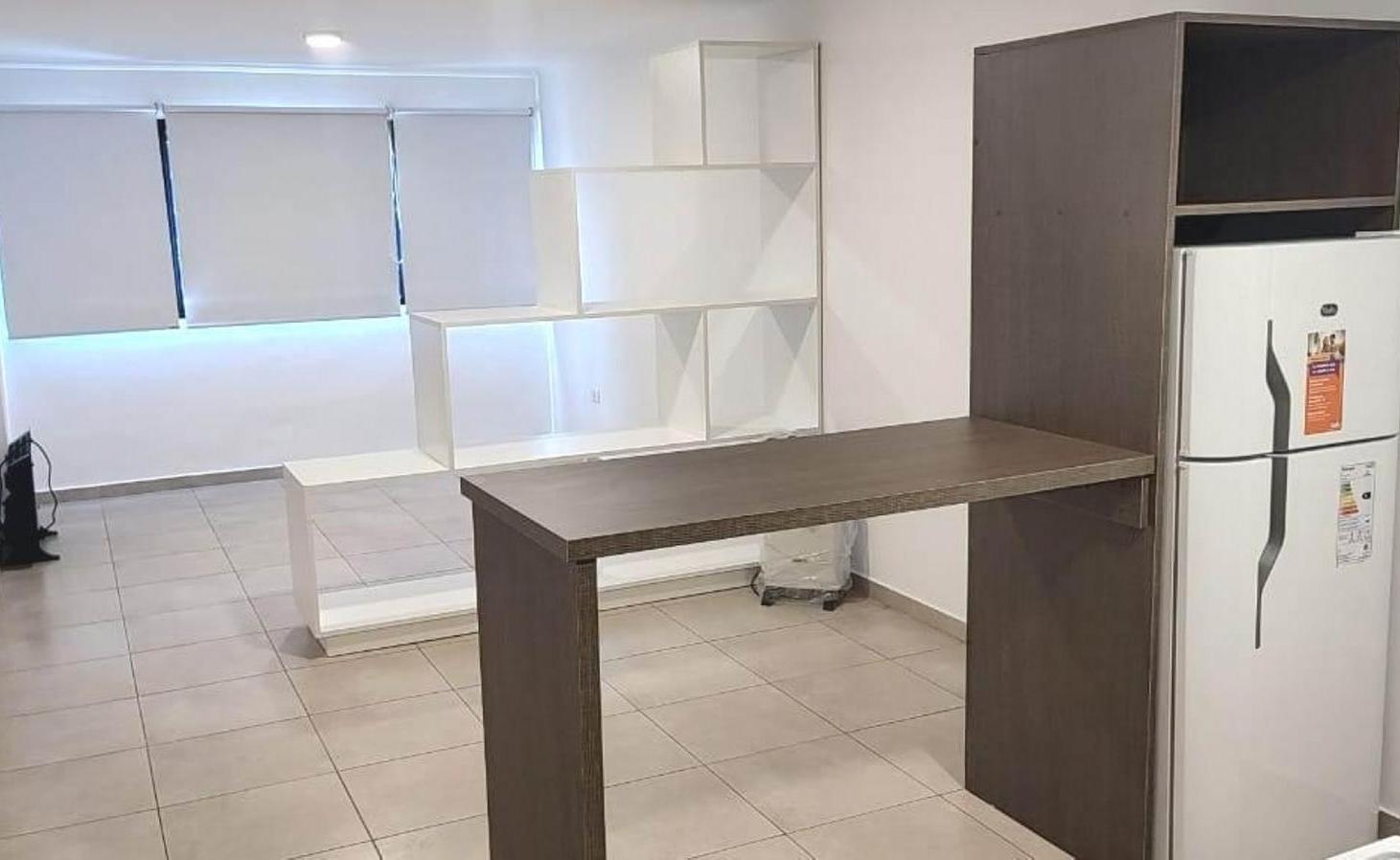 DEPARTAMENTO DE 1 AMB AL CONTRA FRENTE ABIERTO