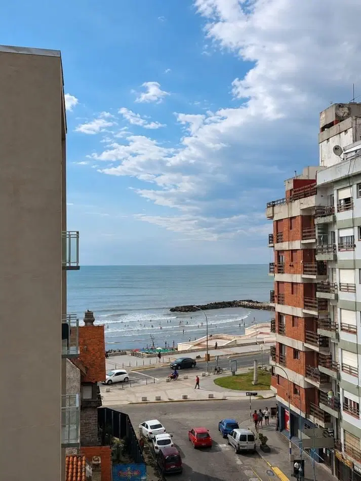 DEPARTAMENTO DE 3 AMB EXTERNO. BALCON Y COCHERA. VISTA AL MAR 1