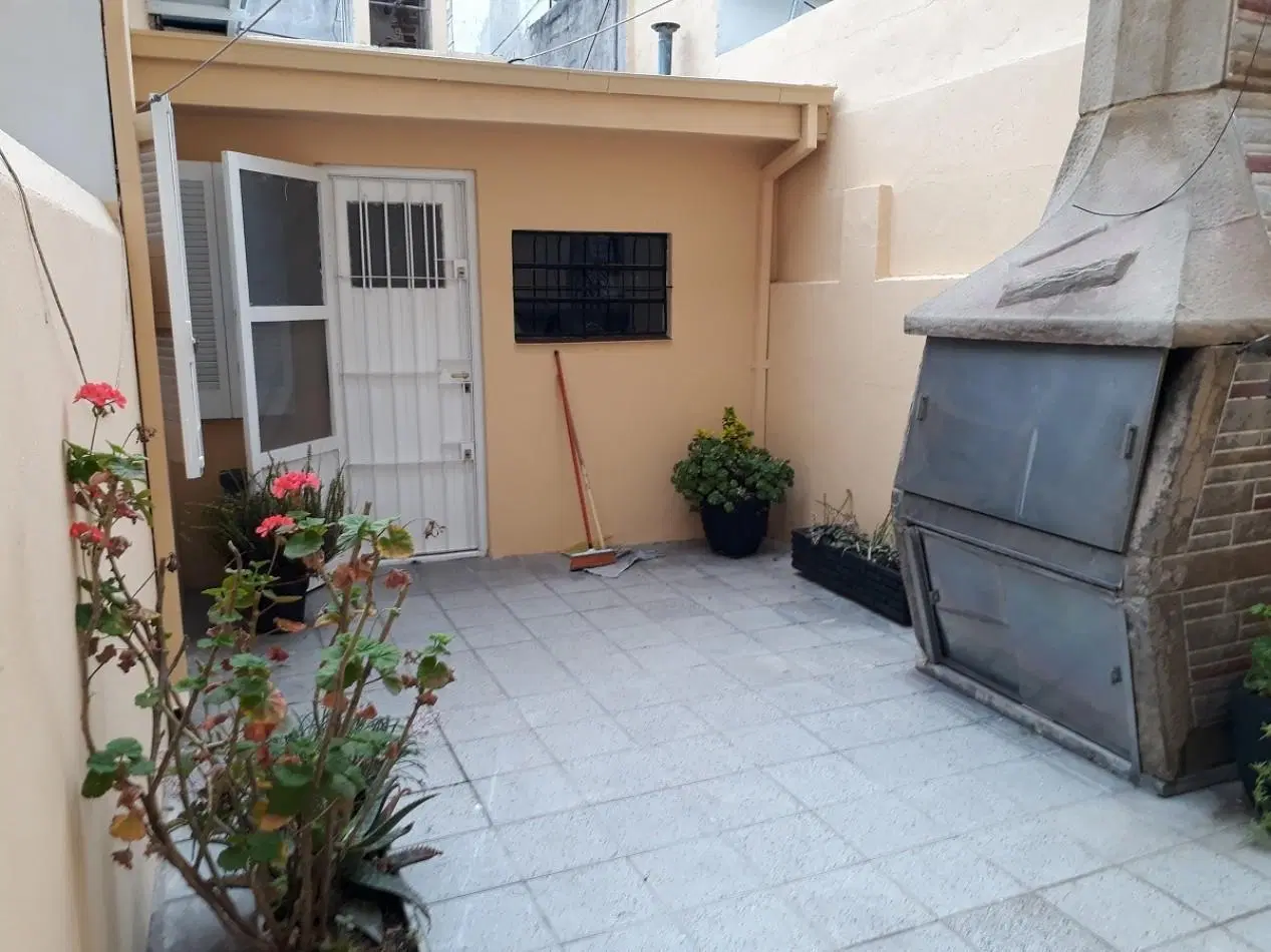 PH DE 2 AMB CON PATIO. RECICLADO. INDEPENDIENTE 1