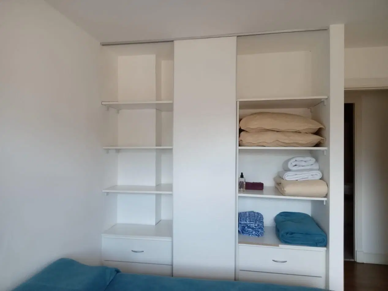 DEPARTAMENTO DE 2 AMB CON BALCON Y COCHERA. AMOBLADO 5