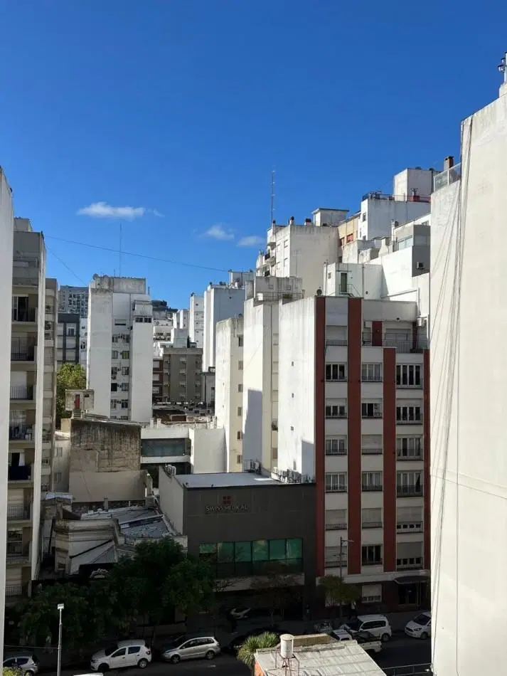 DEPARTAMENTO DE 3 AMB LATERAL. RECICLADO 2