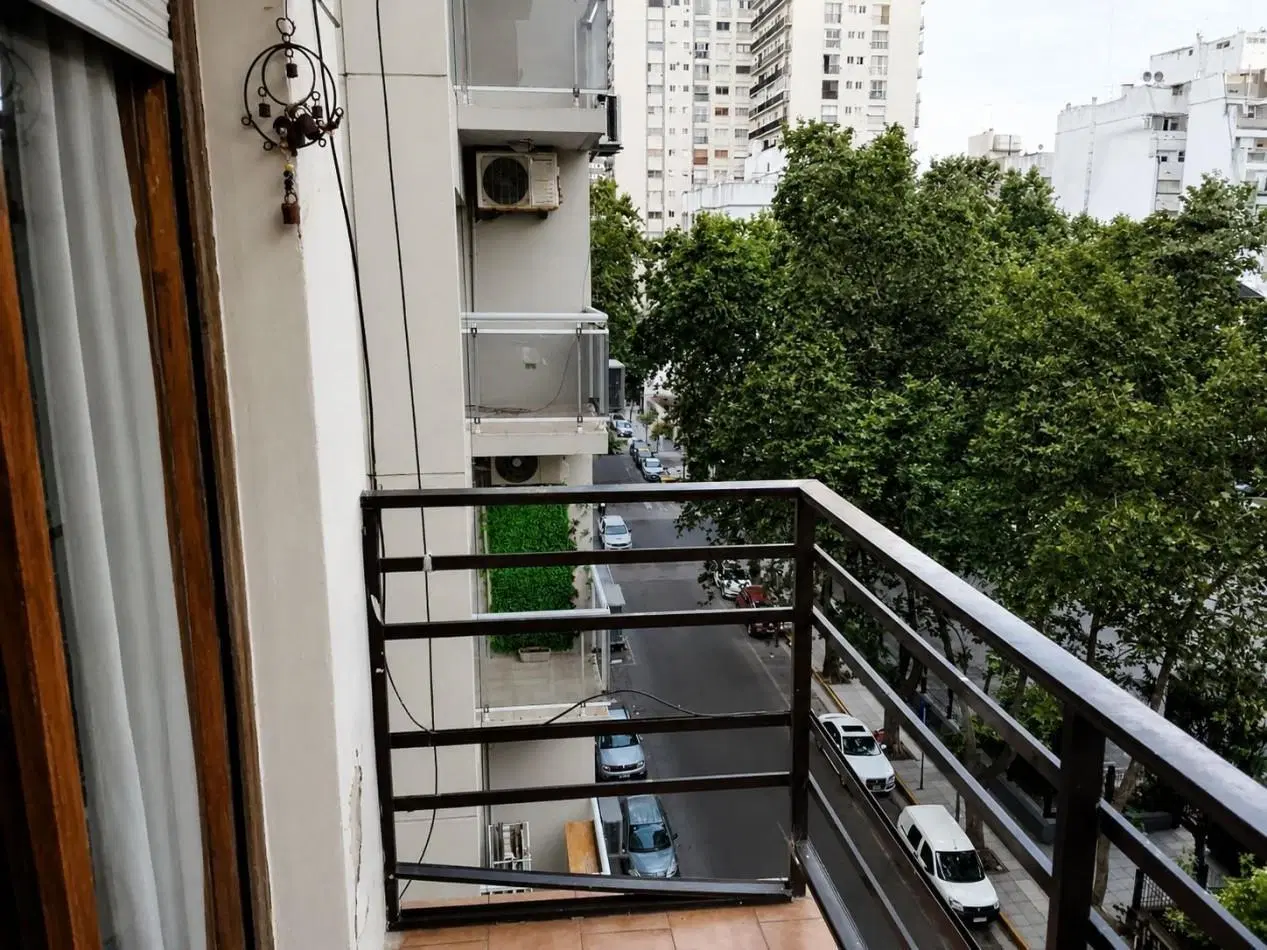 DEPARTAMENTO DE 2 AMB EXTERNO CON BALCON 4