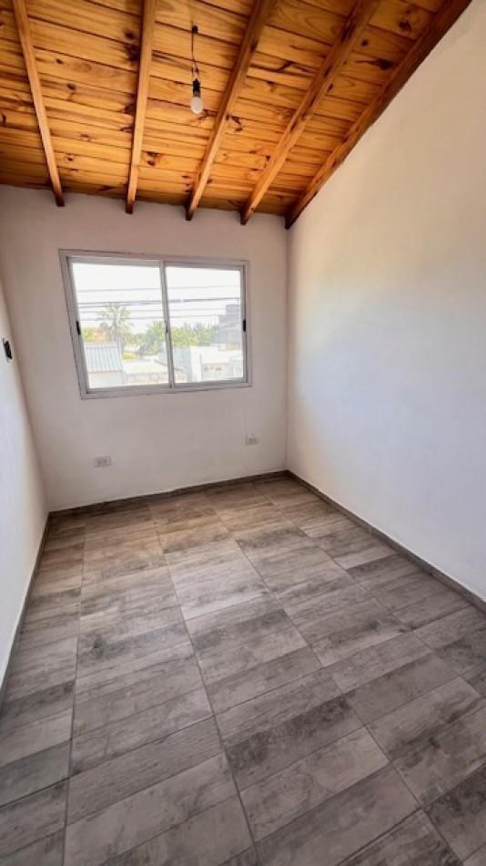 Foto de PH DE 3 AMB NUEVO CON PATIO, imagen 1