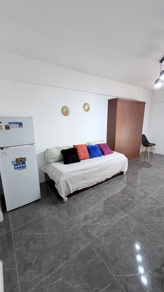 Foto de DEPARTAMENTO DE 1 AMB A LA CALLE CON BALCON, imagen 3
