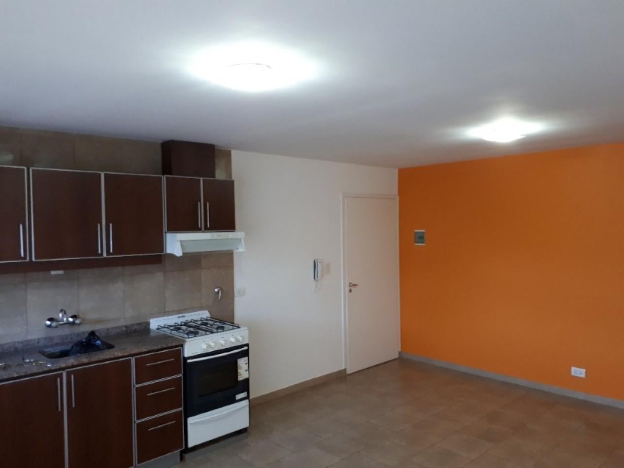 Foto de DEPARTAMENTO DE 2 AMB AMPLIO A METROS DEL MAR, imagen 2