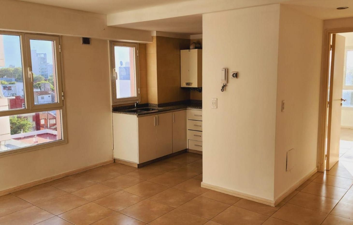 Foto de DEPARTAMENTO DE 2 AMB CON COCHERA, imagen 5