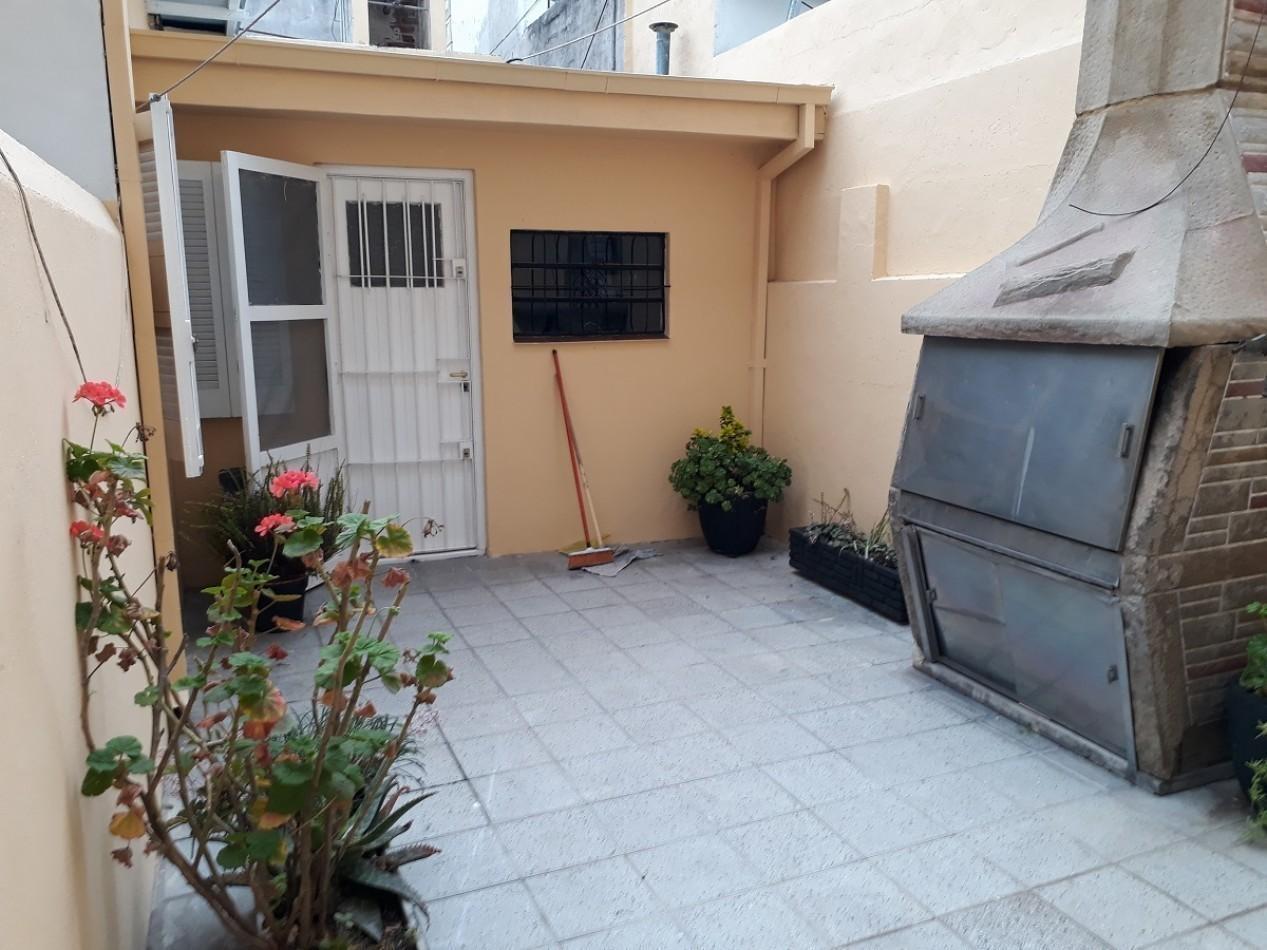 Foto de PH DE 2 AMB CON PATIO. RECICLADO. INDEPENDIENTE, imagen 1