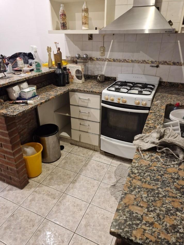 Foto de PH DE 4 AMB EN 1° PISO. EXCELENTE ESTADO, imagen 4