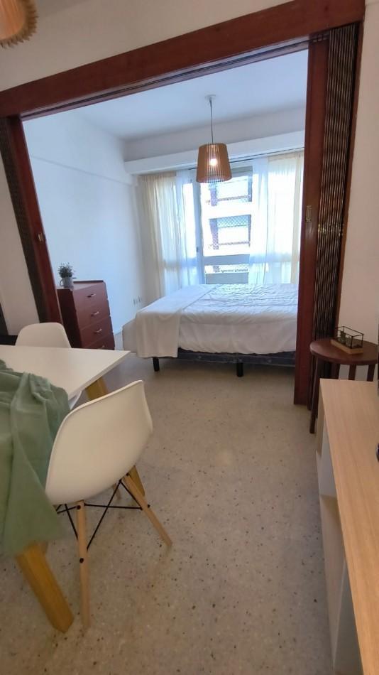 Foto de DEPARTAMENTO DE 1 AMB A LA CALLE CON BALCON, imagen 1
