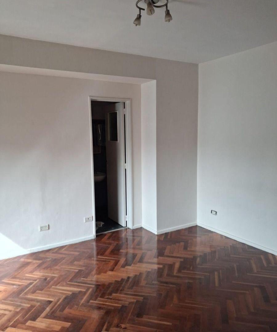 Foto de Departamento de 22 m² de 1 ambiente en venta en Monserrat, imagen 1