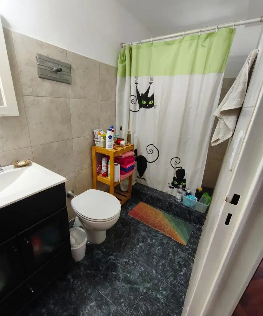 DEPARTAMENTO DOS AMBIENTES CON COCHERA EN TEMPERLEY OESTE 3